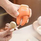 🧲 Köks gadget krabbtång 2-i-1 vitlök ingefära skalare kylskåpsmagnet 🧄