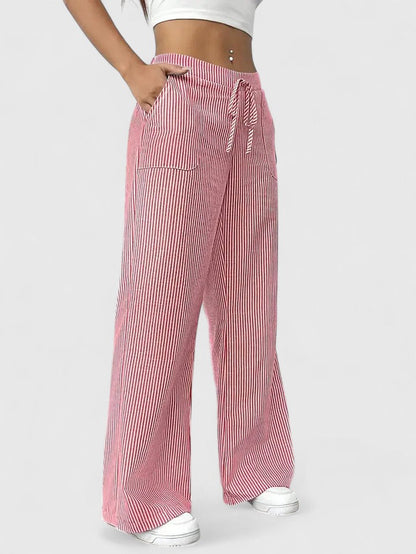 Comfortable wide trousers with elegant details